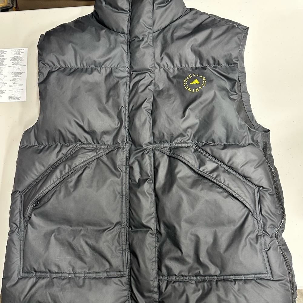 Adidas by Stella McCartney Black Puffer Vest - Picture 3 of 17